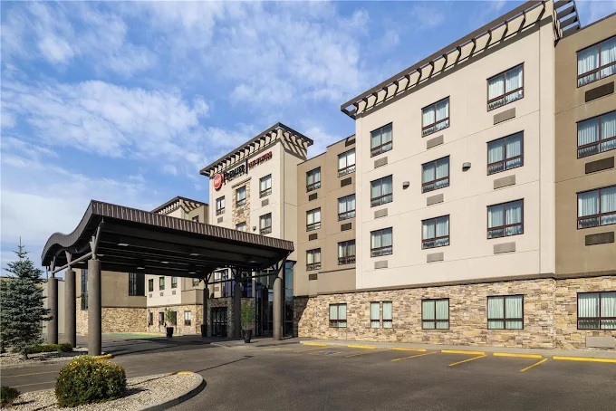 Best Western Premier Freeport Inn Calgary Airport — Calgary, AB